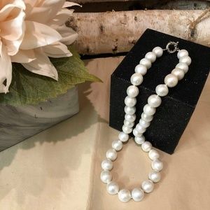 White Pearl Necklace